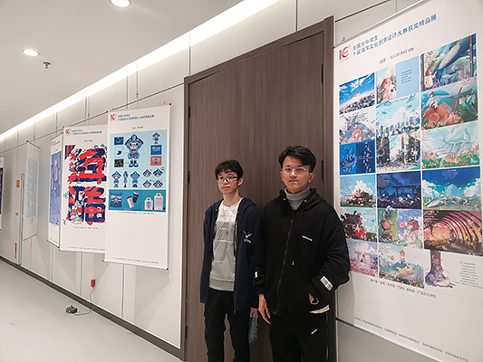 8 学生作品在威海海洋科技馆展出.jpg